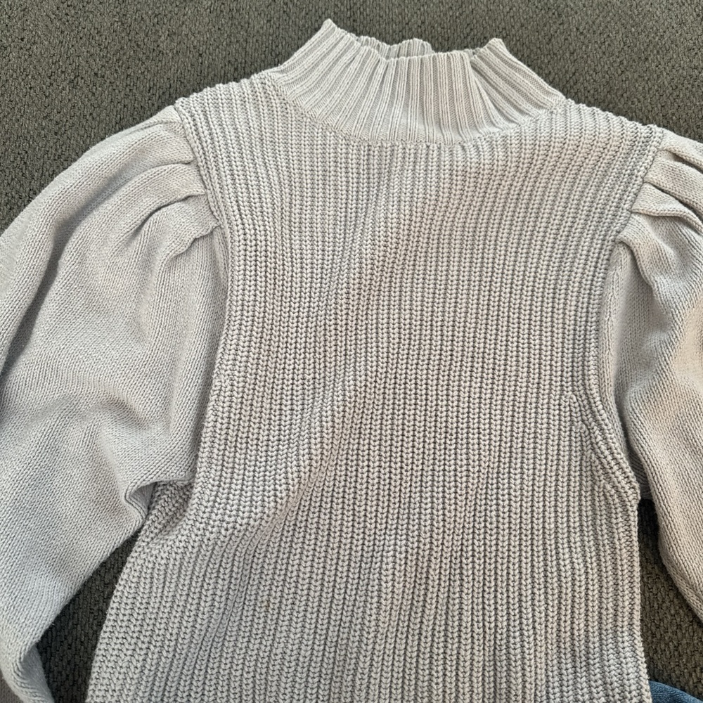 Elegant Gray Women's Sweater